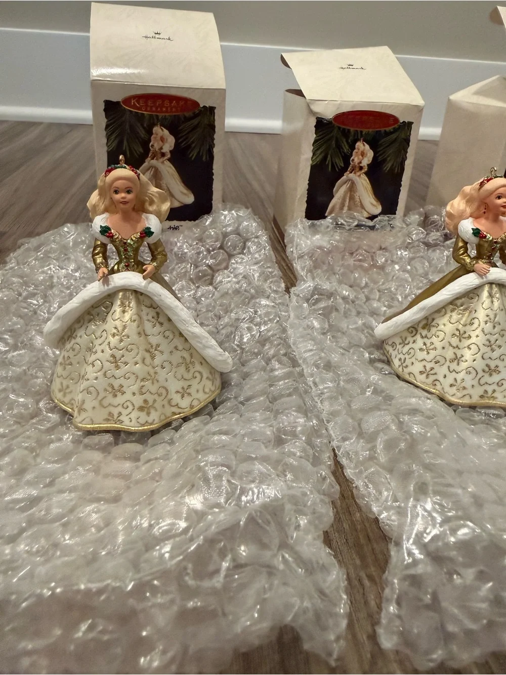 NWT 3Pk Vintage 1994 Holiday Barbie Hallmark Figurine Ornament - Ivory and Gold